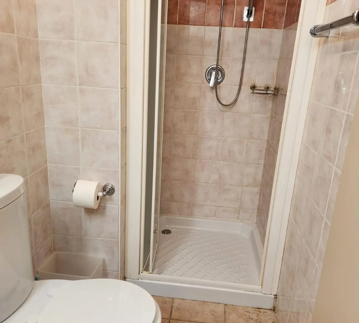 1 Bedroom Apartment With Private Balcony Maho!  Maho
